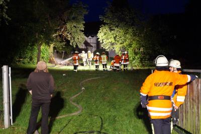 Holzschuppenbrand in Steinheim-Hoepfigheim